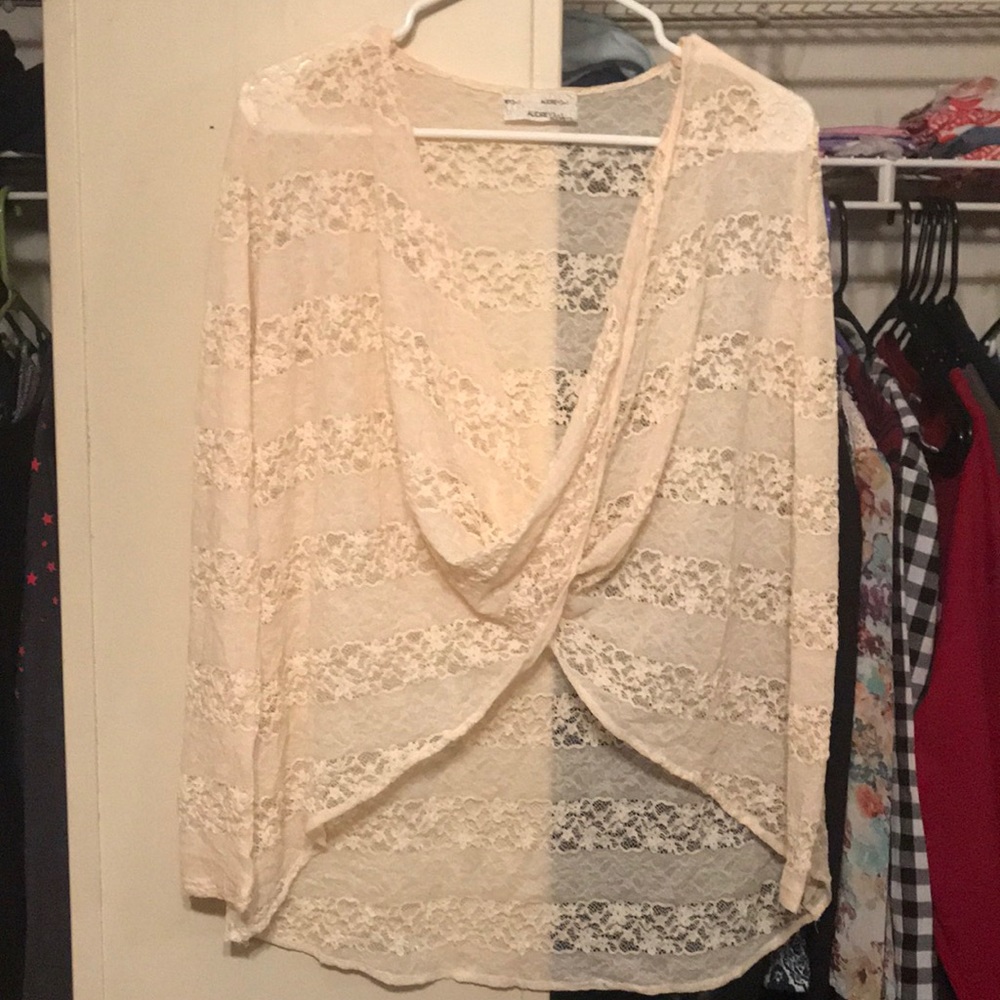 Lace crisscross long sleeve